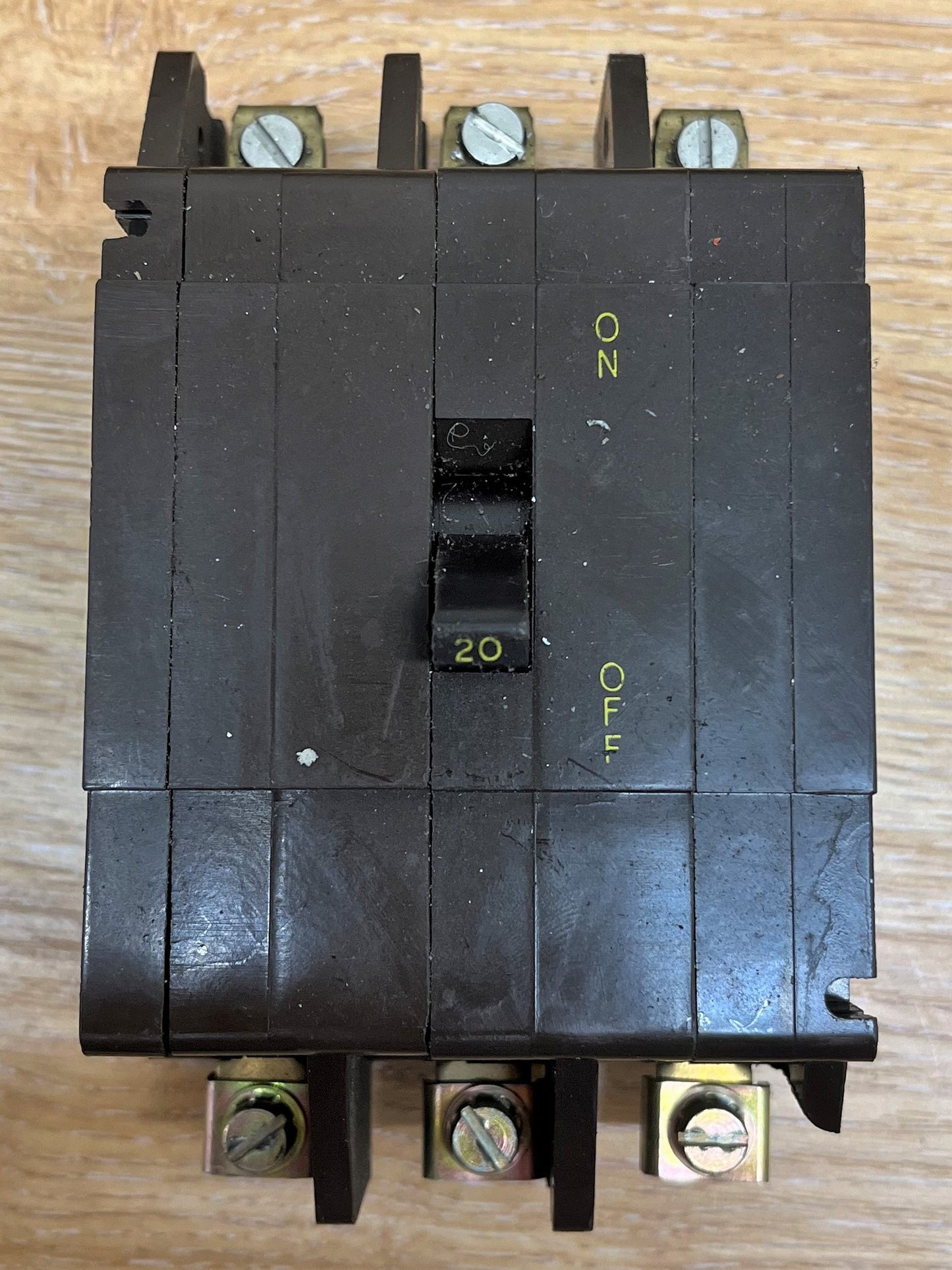 CRABTREE TYPE C50 MCB TYPE C M4-5 240/415V 3PH BS3871 20A TRIPLE POLE