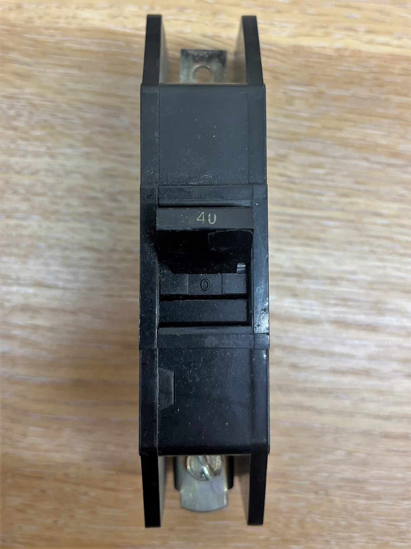 DS LOADMASTER SERIES 15 240V IPH 415V3PH M4-5 BS3871 TYPE 3 40A SINGLE POLE