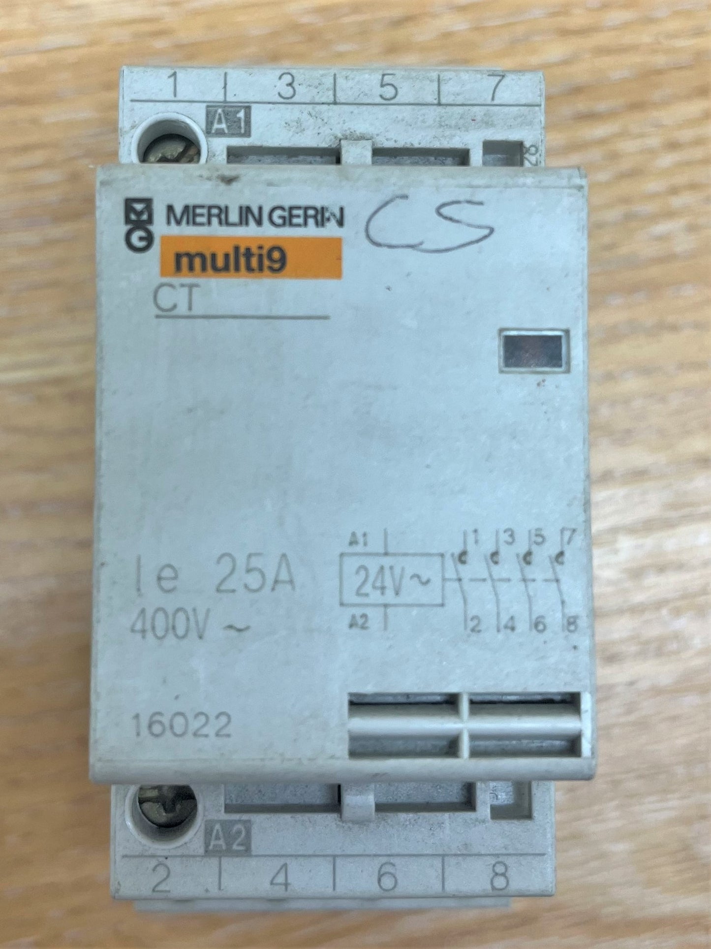 MERLIN MULTI 9 CONTACTOR IE 25A 400V 16022 24V IEC1095 FOUR POLE