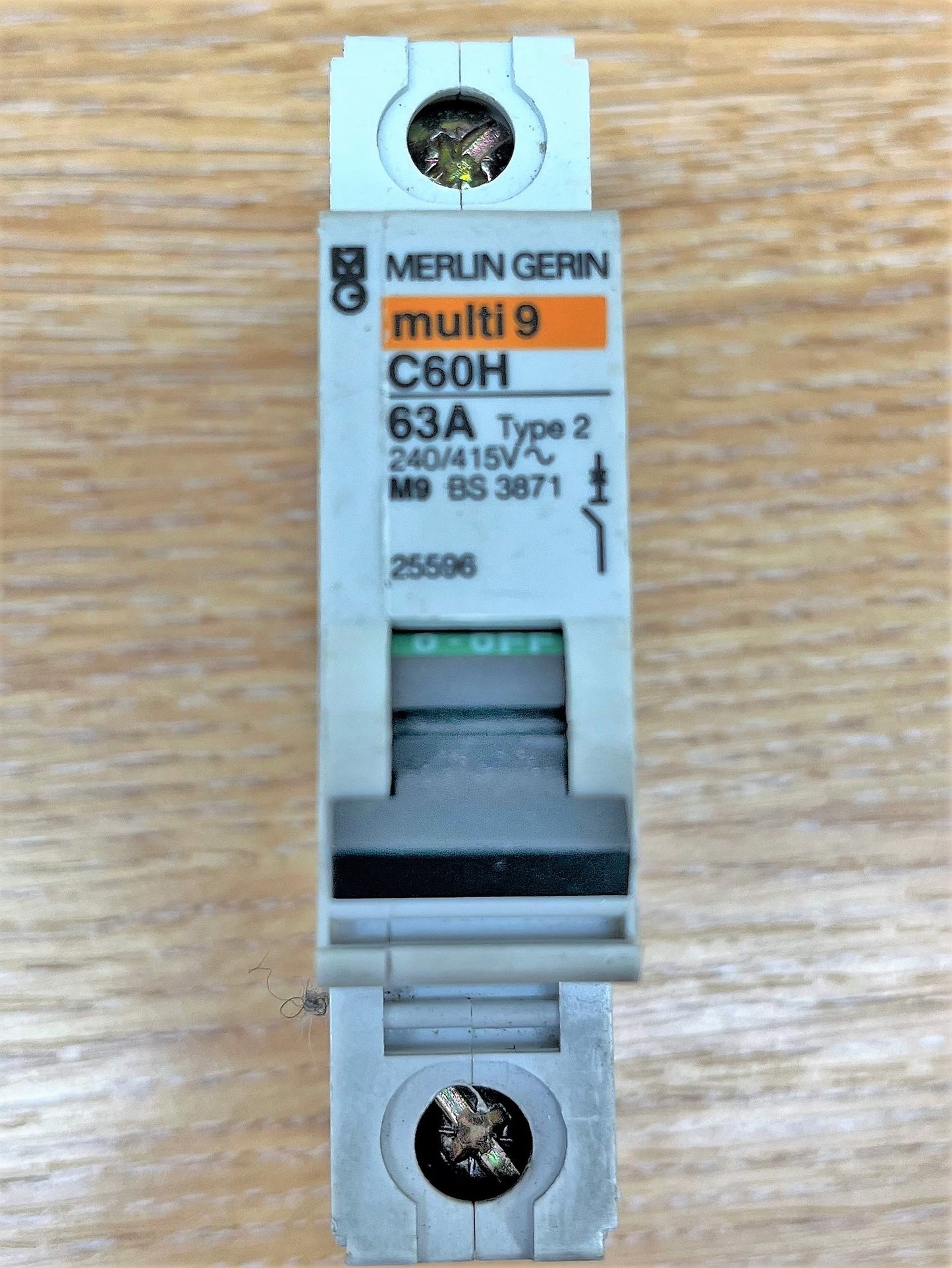 MERLIN GERIN MULTI 9 C60H163 63A TYPE 2 SINGLE POLE