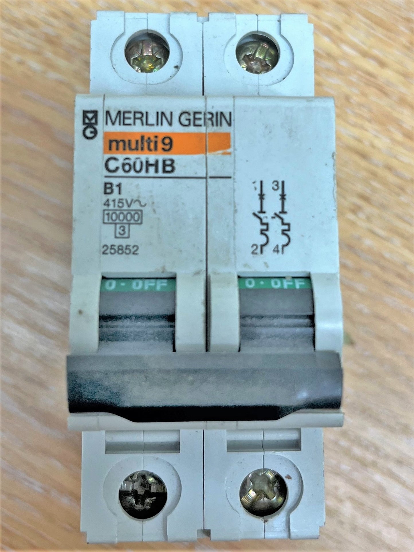 MERLIN GERIN MULTI 9 C60HB201 B1 DOUBLE POLE