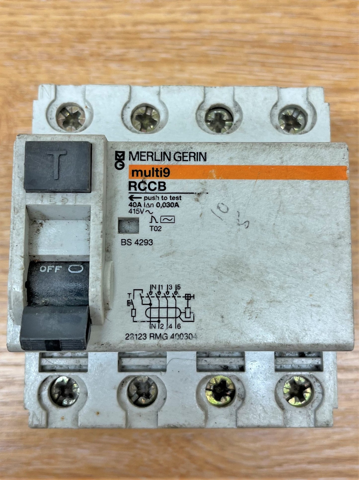 MERLIN GERIN MULTI 9 RCCB 40A 30mA RMG 400304 BS4293 23123
