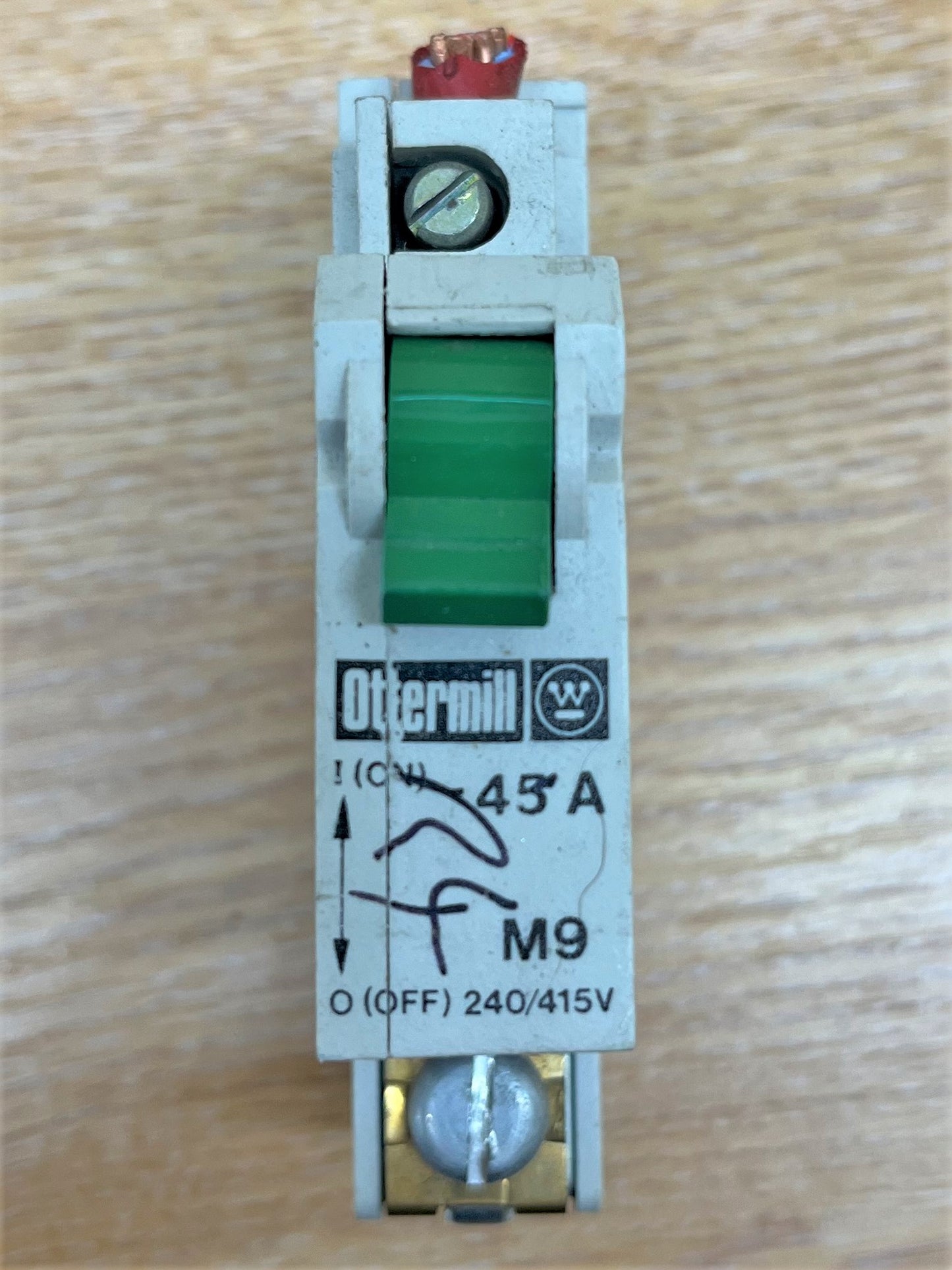 OTTERMILL 240/415V M9 45A SINGLE POLE
