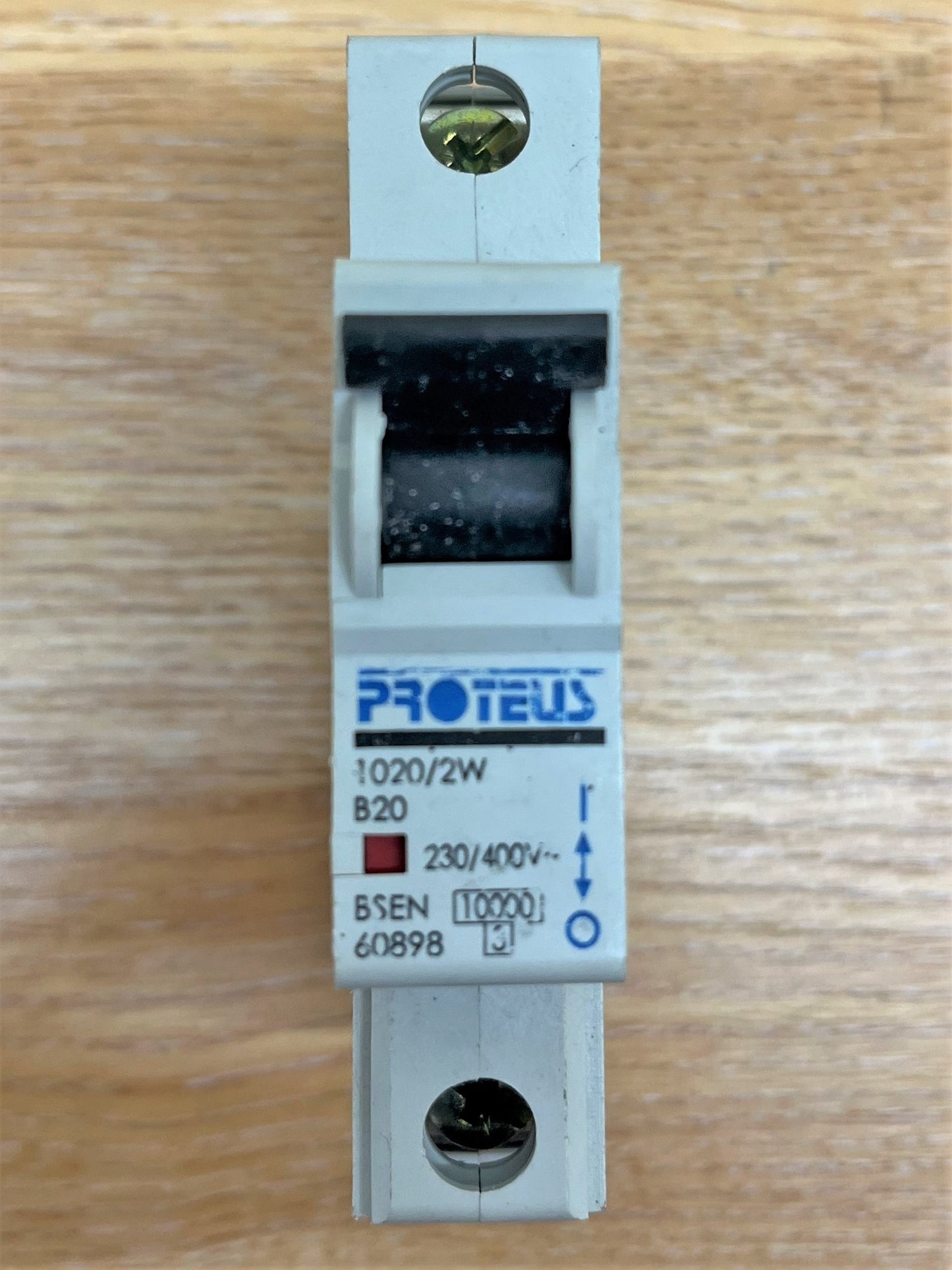 PROTEUS 1020/2W 230/400V BSEN60898 10000KA/3KA B20 SINGLE POLE