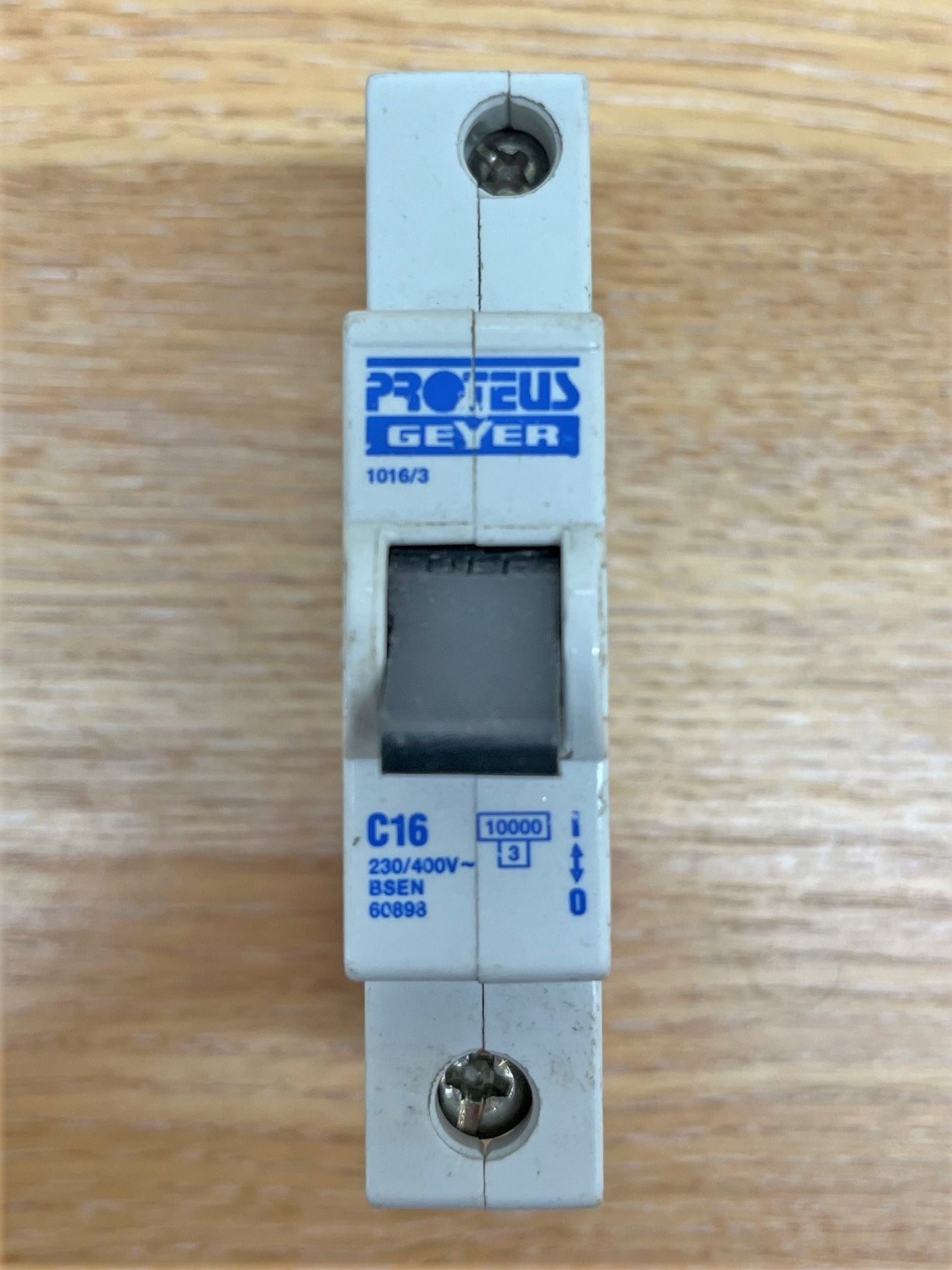 PROTEUS GEYERS 1016/3 230/400V BSEN60898 10000/3 C16 SINGLE POLE