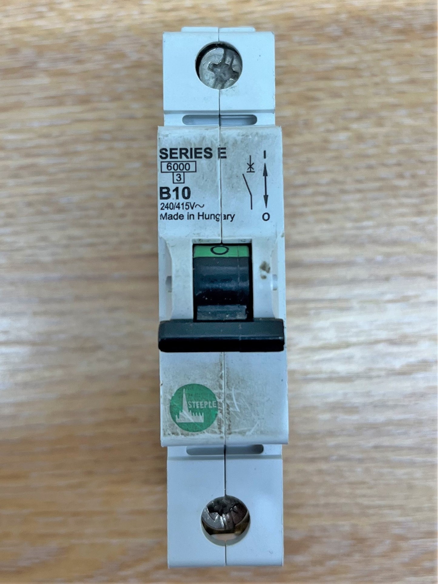 SERIES E B10 240/415V 600KA/3KA SINGLE POLE