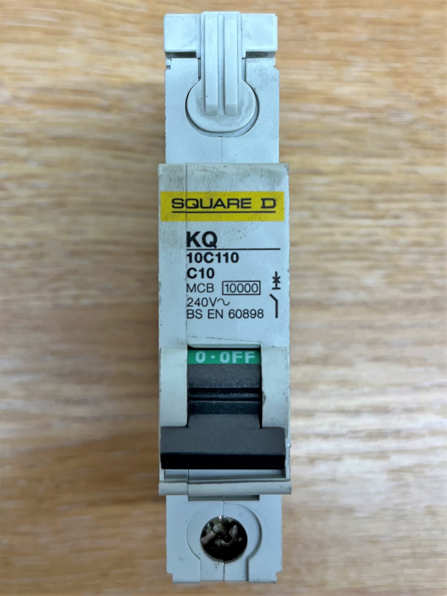 SQUARE D KQ 10C110 C10 MCB 10KA 240V BS EN 60898 SINGLE POLE