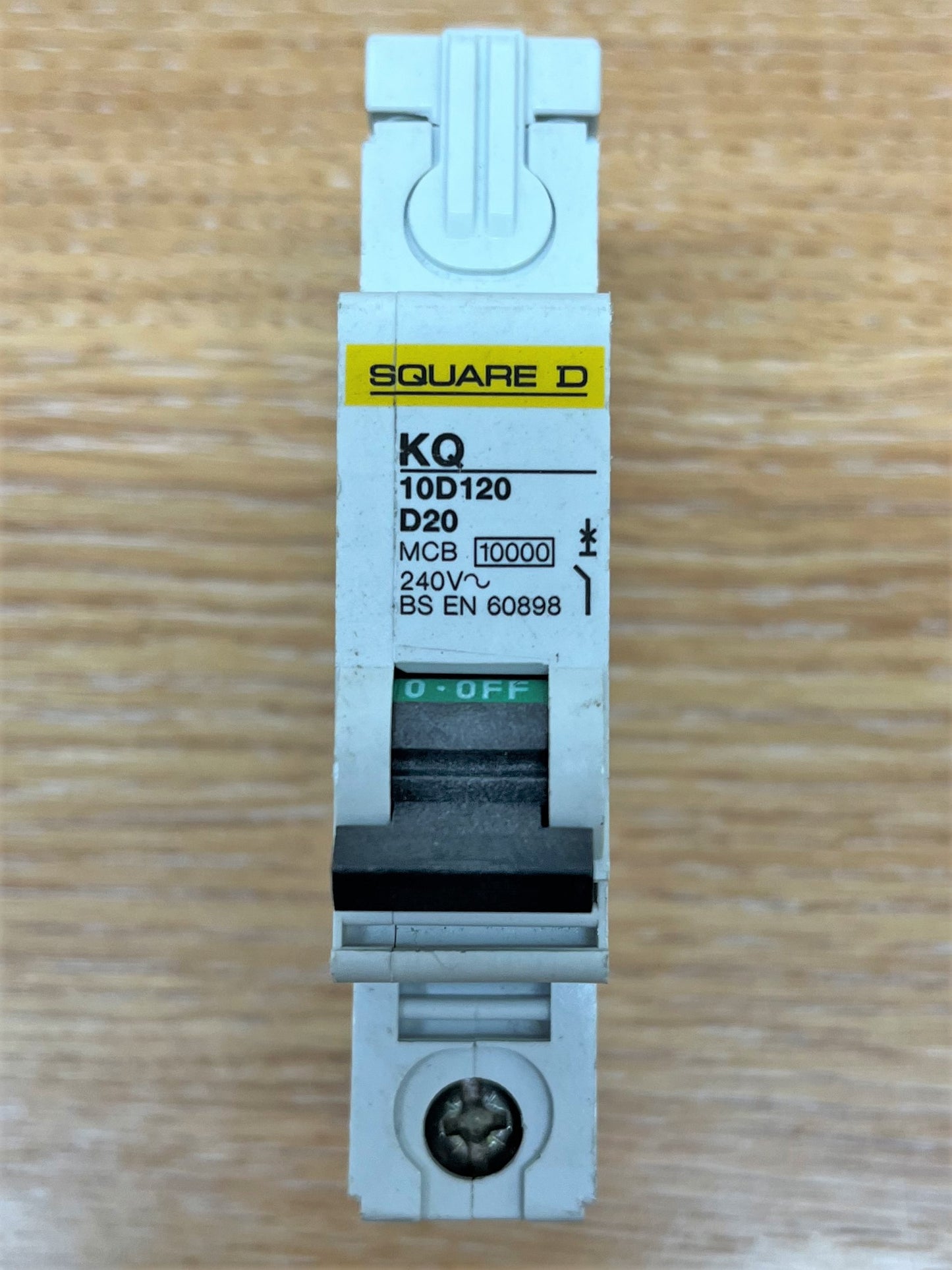 SQUARE D KQ 10D120 D20 MCB 10KA 240V BS EN 60898 SINGLE POLE