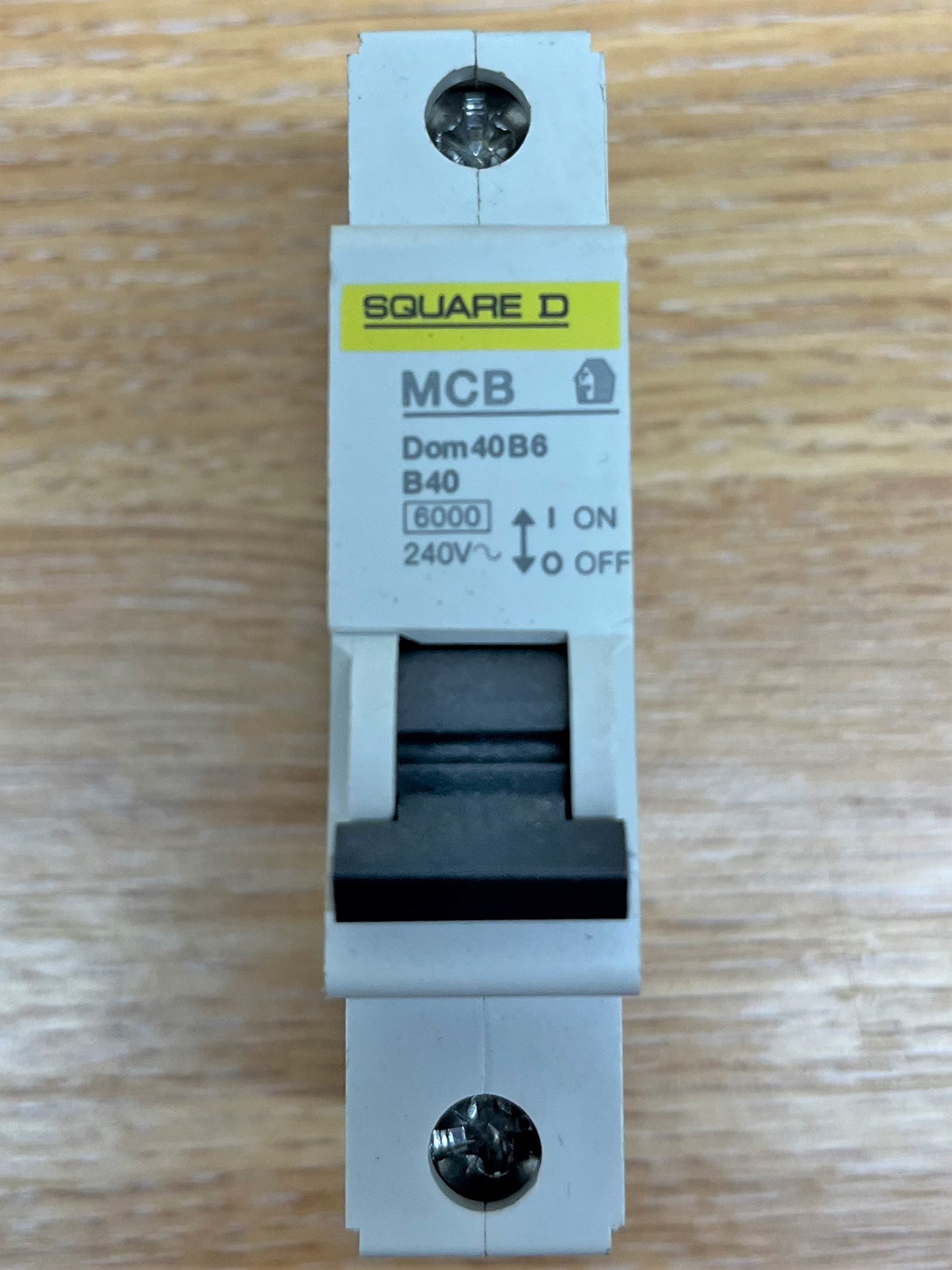 SQUARE D MCB DOM40B6 B40 6KA 240V SINGLE POLE