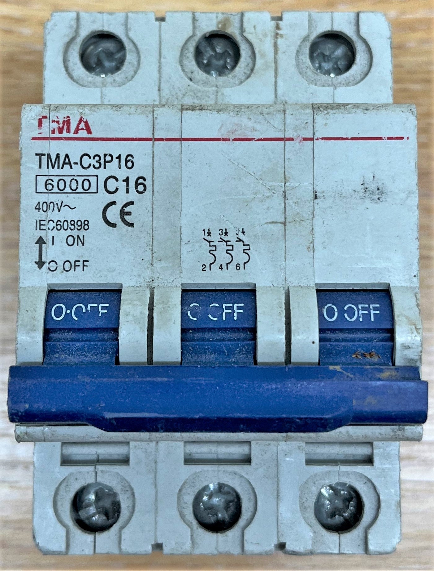 TMA TMA-C3P16 6000 400V C16 IEC60898 TRIPLE POLE