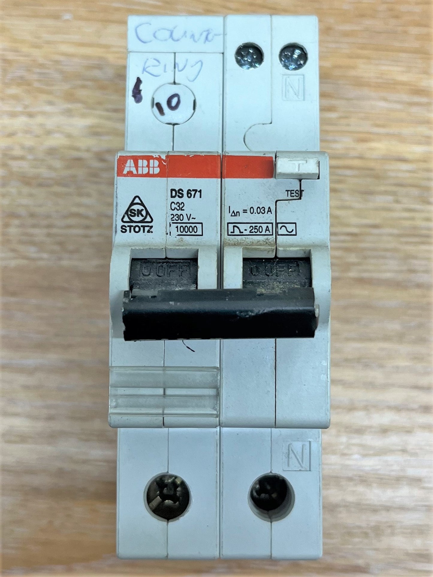 ABB DS671 230V 0.03A 10KA C32 MCB/RCD DOUBLE POLE