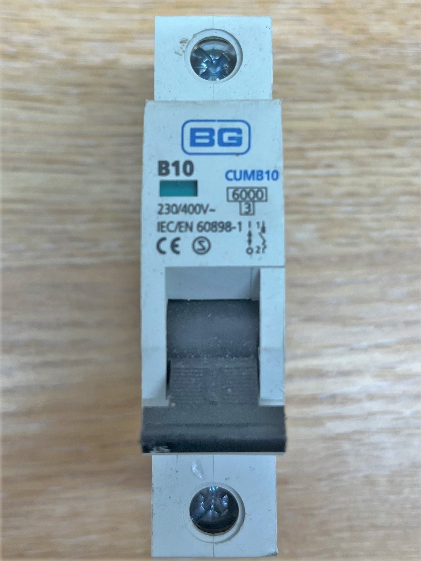 BRITISH GENERAL CUMB10 230/400V IEC/EN60898 6000KA/3KA B10 SINGLE POLE