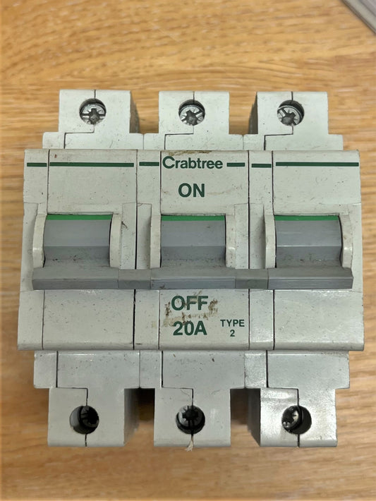 CRABTREE 20A TYPE 2 BS3871 240/415V3PH PART 1 M9 TRIPLE POLE