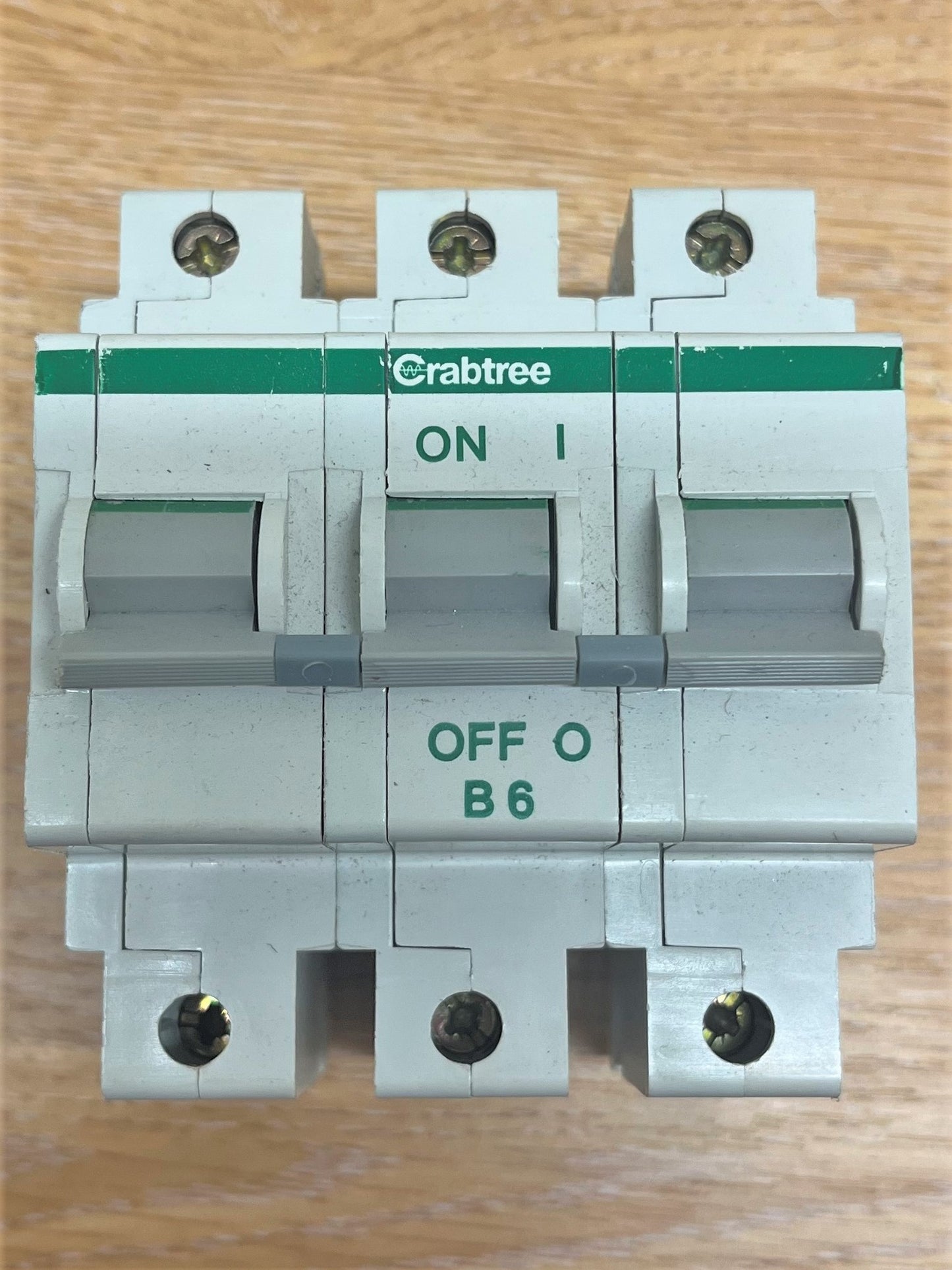 CRABTREE B6 BS3871 BSEN60898 240/415V 16KA PART 1 M9 TRIPLE POLE