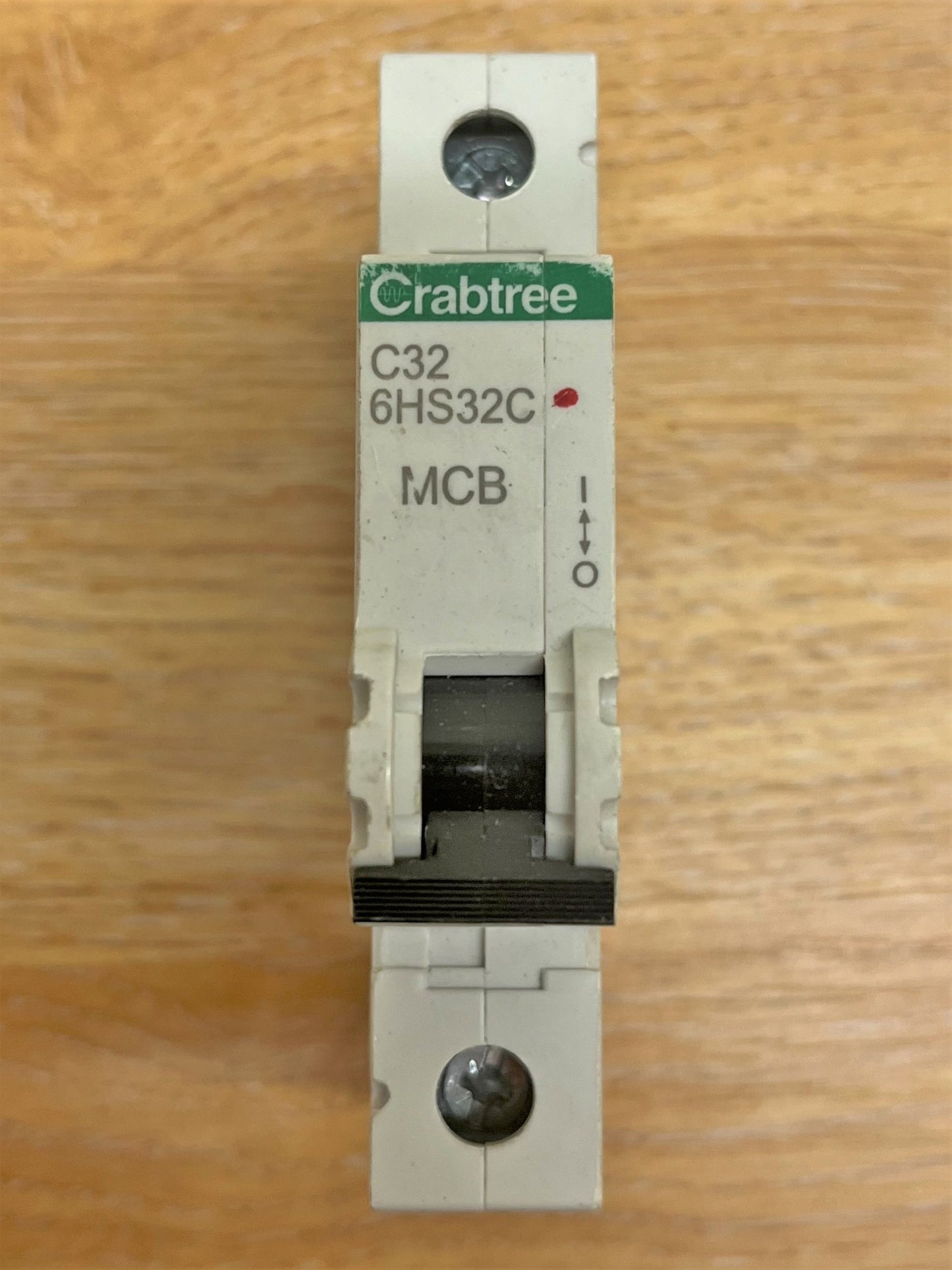 CRABTREE C32 6HS32C MCB BS/EN/IEC60898 IEC/EN60947-2 230/400V 10KA SINGLE POLE