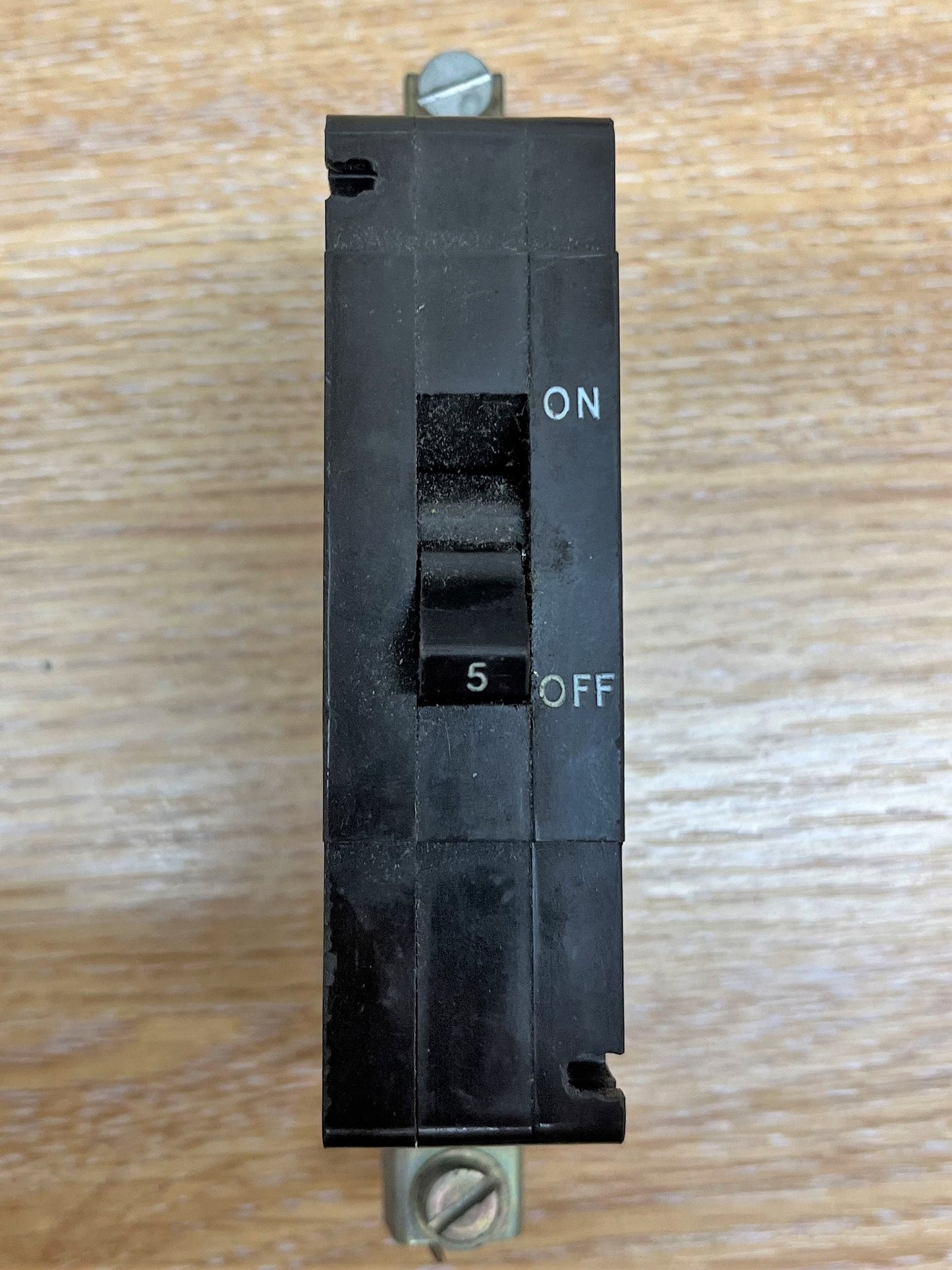 CRABTREE TYPE C50 MCB  240/415V 3PH 50Hz BS3871/1 M3 5A SINGLE POLE