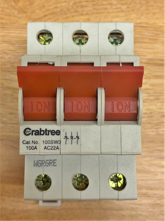 CRABTREE 100A CAT.NO 100SWS AC22A IEC60947-3 240/415V MAIN SWITCH TRIPLE POLE