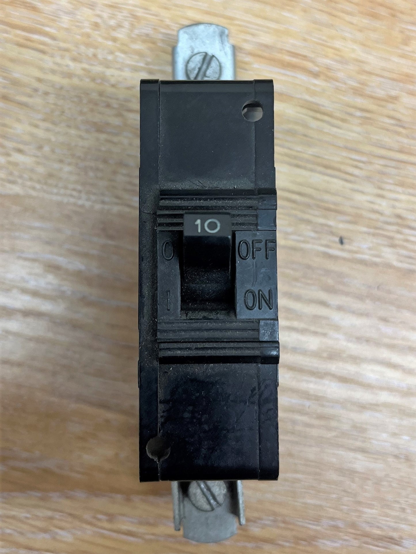 DS LOADMASTER SWITCHGEAR 440V M3 BS3871 10A SINGLE POLE