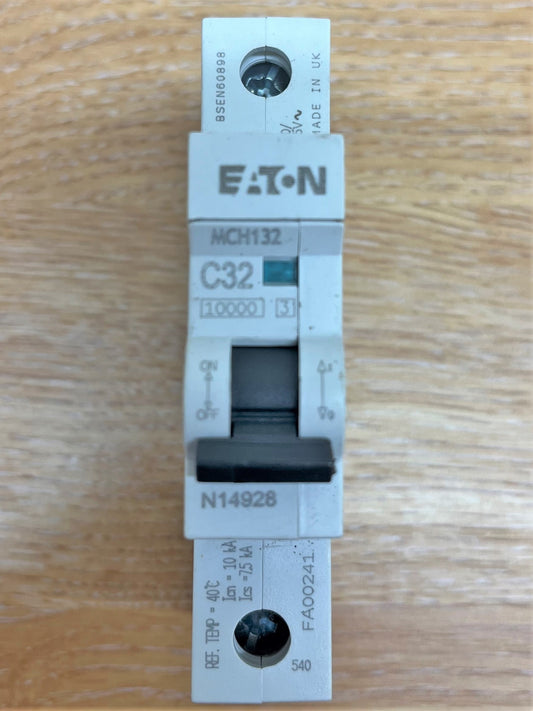 EATON MCH132 C32 SINGLE POLE