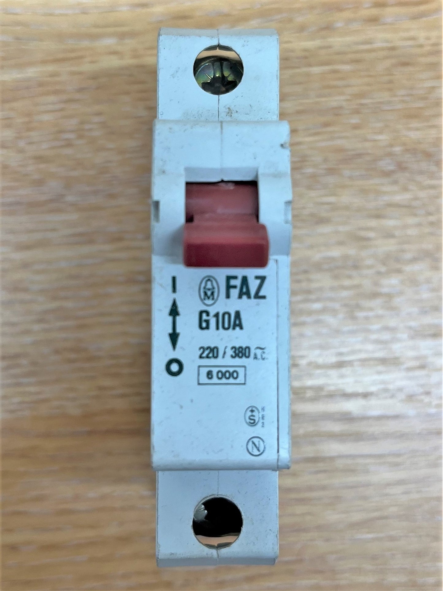 FAZ B10A 220/380 6000 SINGLE POLE
