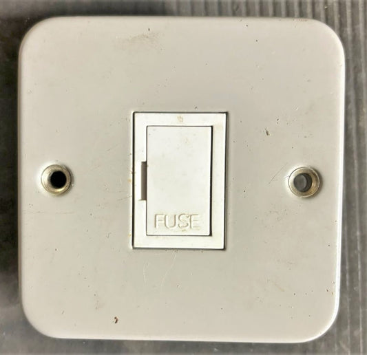 GET FLAT PLATE 13A UNSWITCHED FUSED SPUR GREY 250V