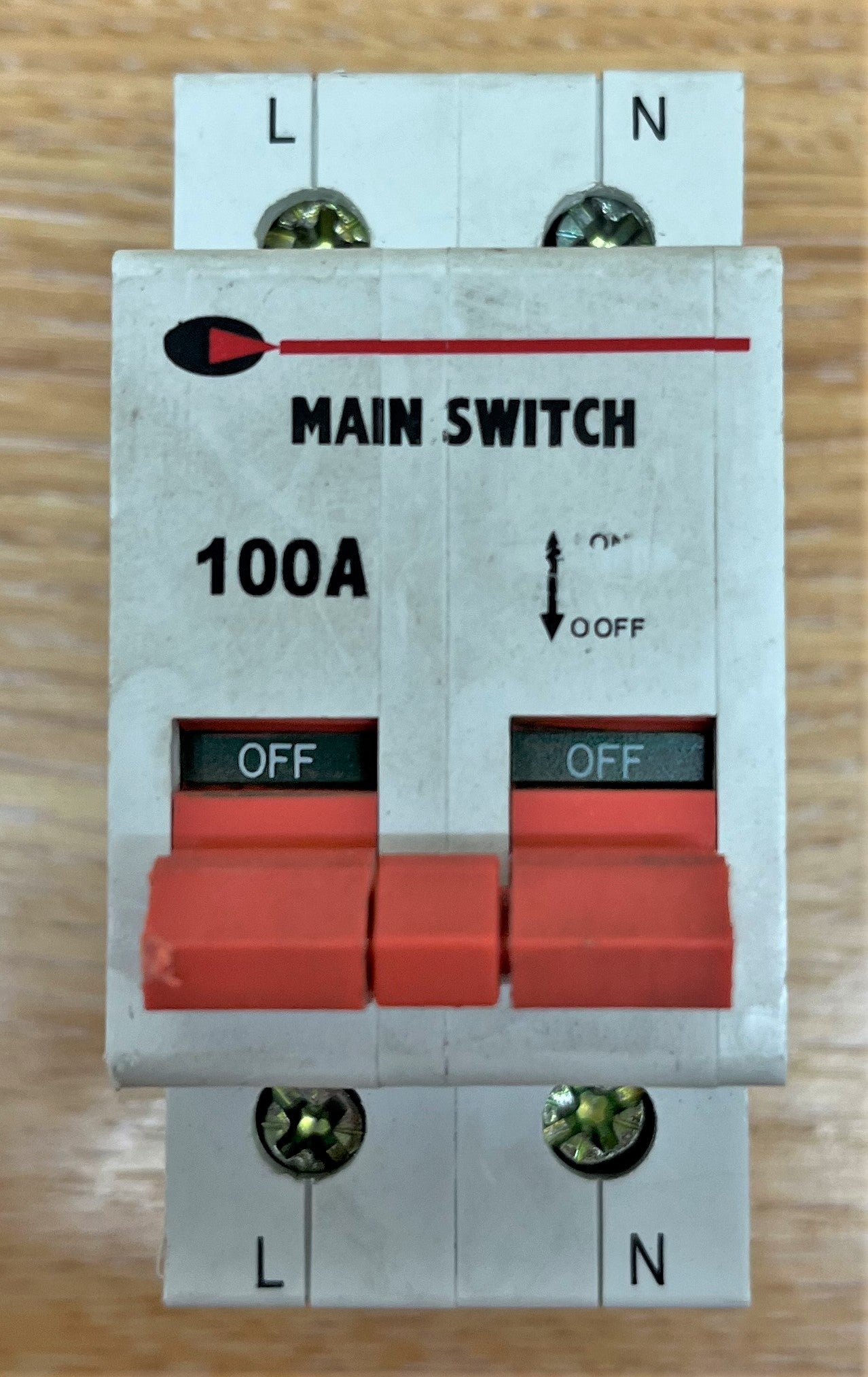 LEWDEN CGD-100MS AC22A 100A MAIN SWITCH 230/400 BSEN60947-3 DOUBEL POLE