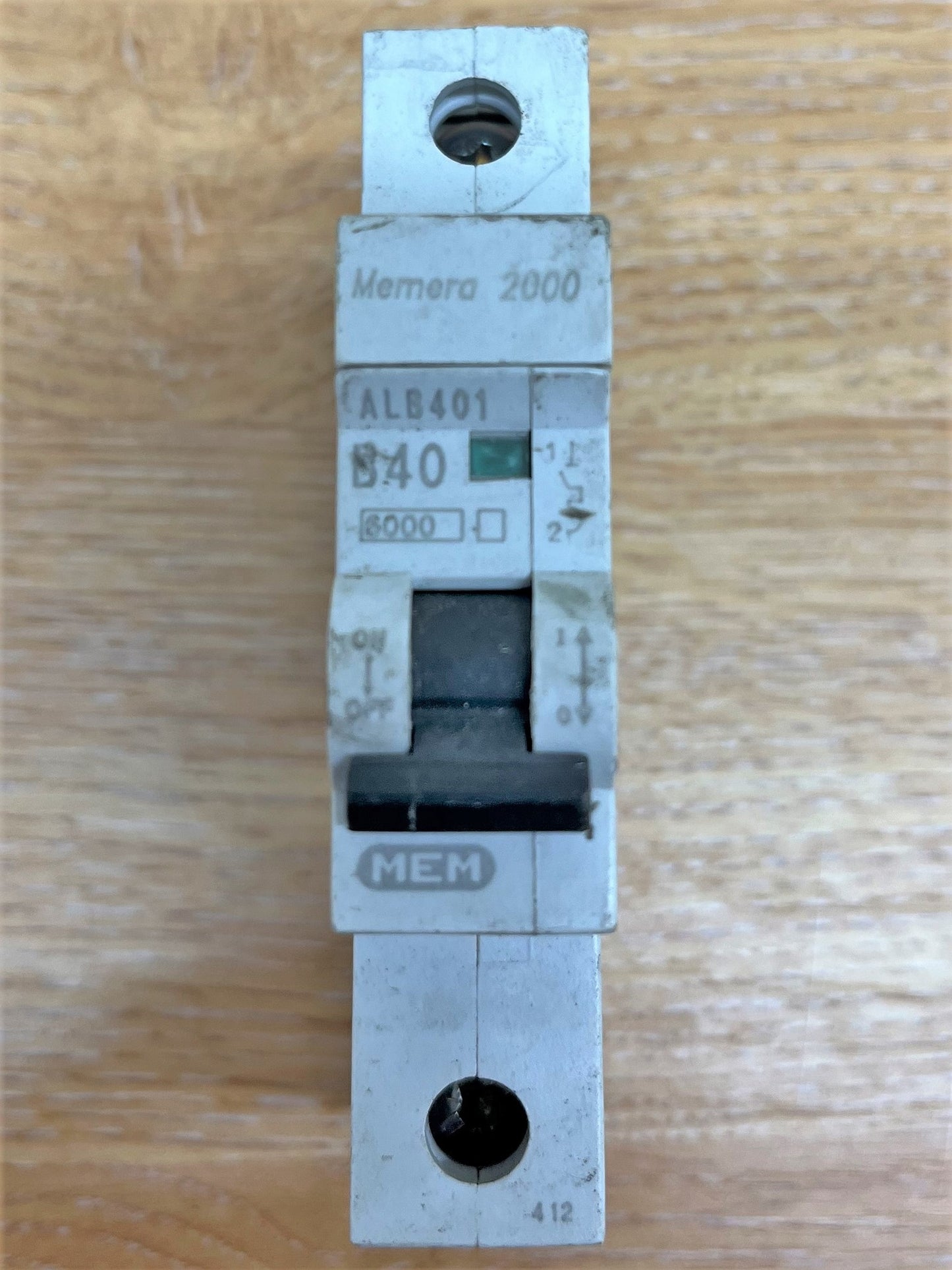 MEMERA 2000 ALB401 B40 SINGLE POLE