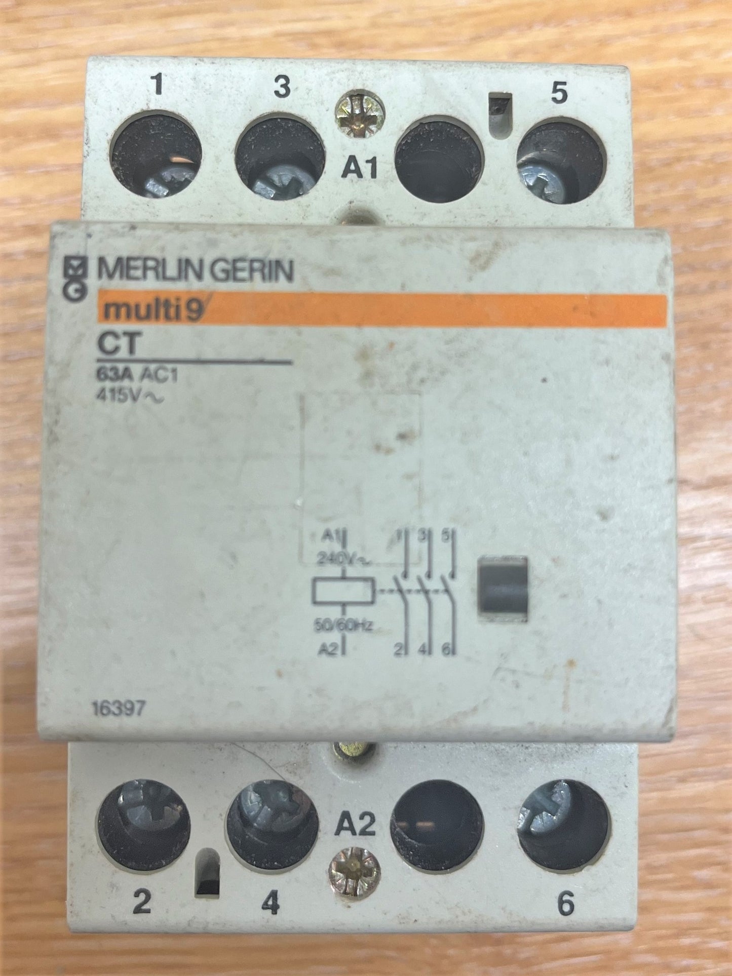 MERLIN GERIN MULIT 9 CONTACTOR 63A AC1 415V 16397 TRIPLE POLE