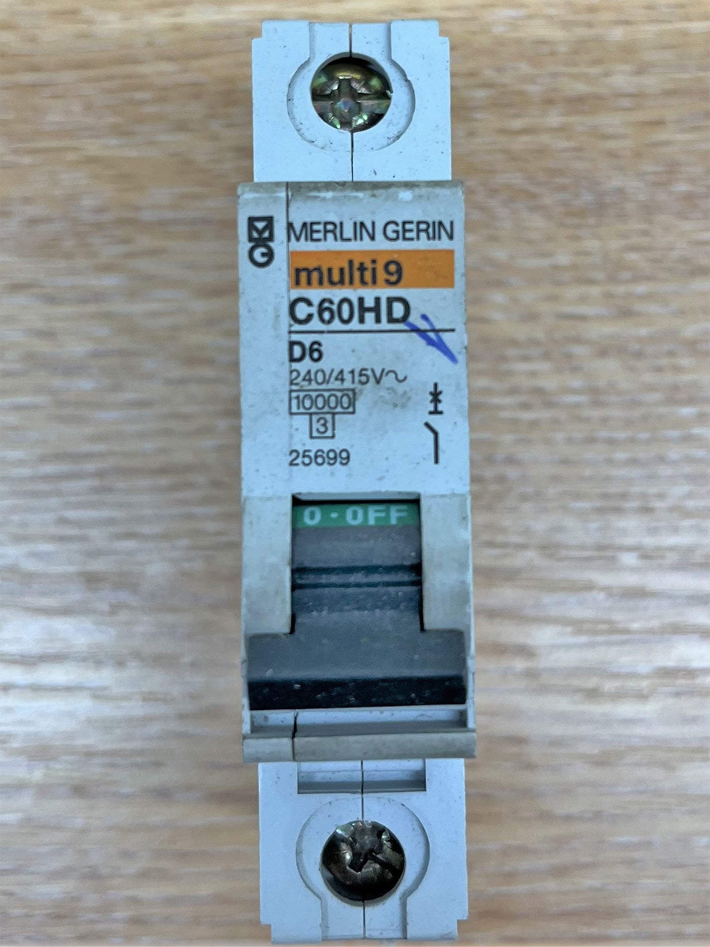 MERLIN GERIN MULTI 9 C60HD106 D6 SINGLE POLE