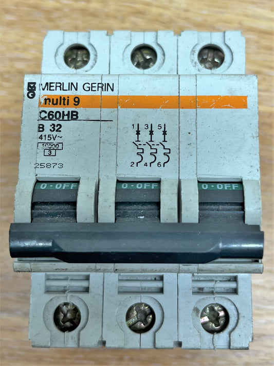 MERLIN GERIN MULTI 9 C60HB332 B32A TRIPLE POLE