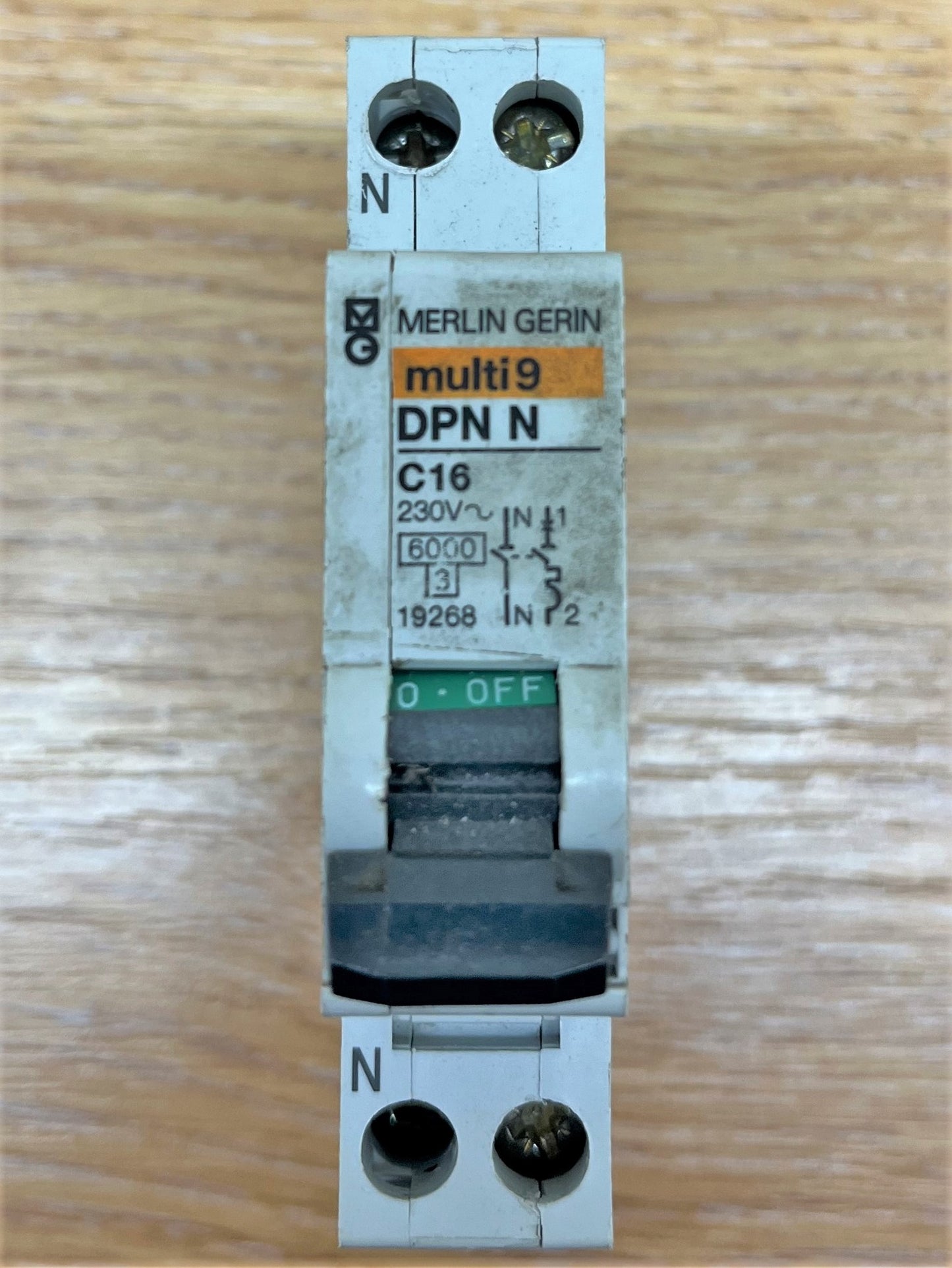 MELRIN GERIN MULTI 9 SINGLE MODULE DP MCB C16A 19268