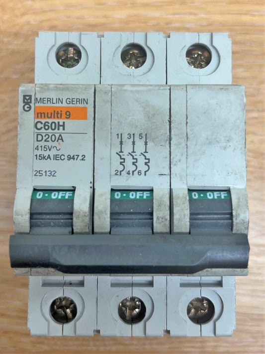 MERLIN GERIN MULTI 9 C60HD320 D20A TRIPLE POLE