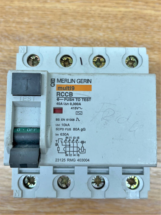 MERLIN GERIN MULTI 9 RCCB 40A 300mA RMG403004 BSEN61008 23125