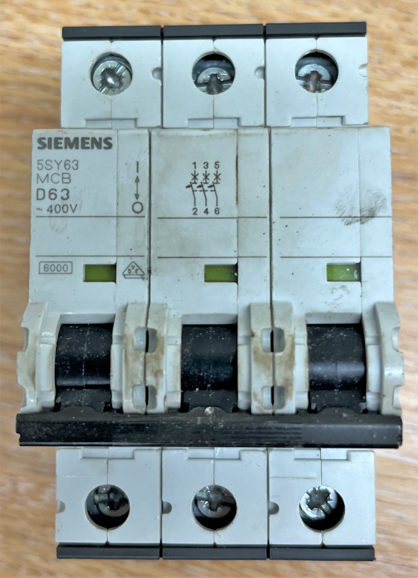 SIEMENS 5SY63 MCB D63 400V 6000 IEC/EN60947-2 60898 TRIPLE POLE