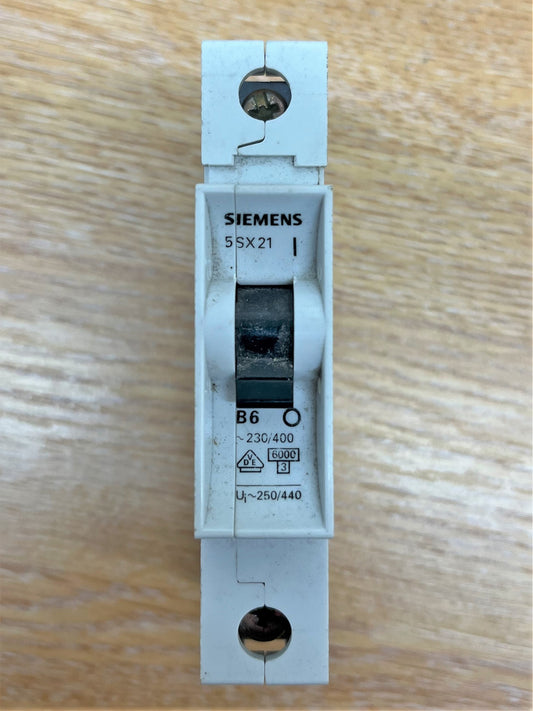 SIEMENS 5SX21 UI/250/440 230/400V 600KA/3 B6 SINGLE POLE