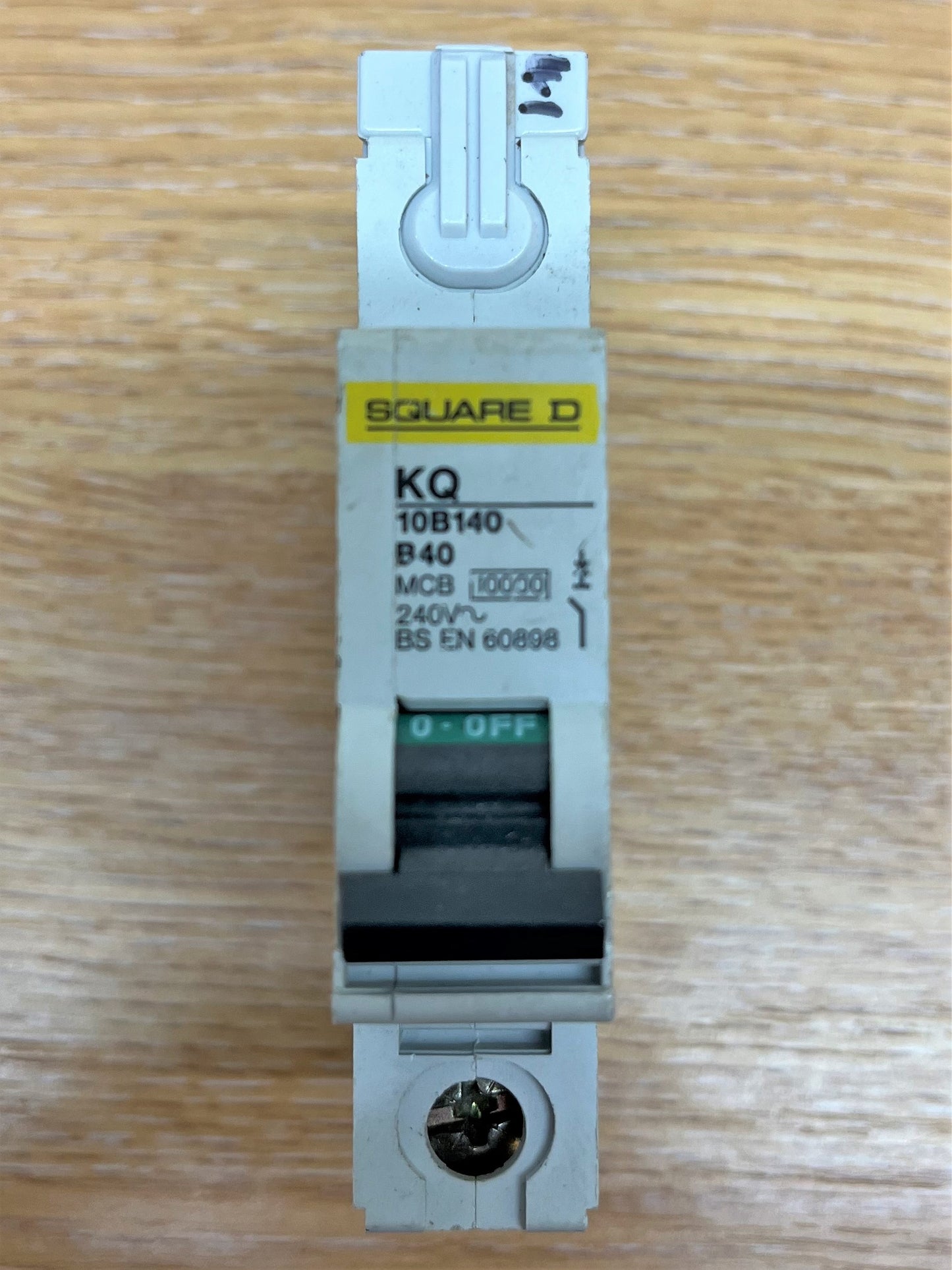 SQUARE D  KQ 10B140 B40 MCB 10KA 240V BS EN 60898 SINGLE POLE