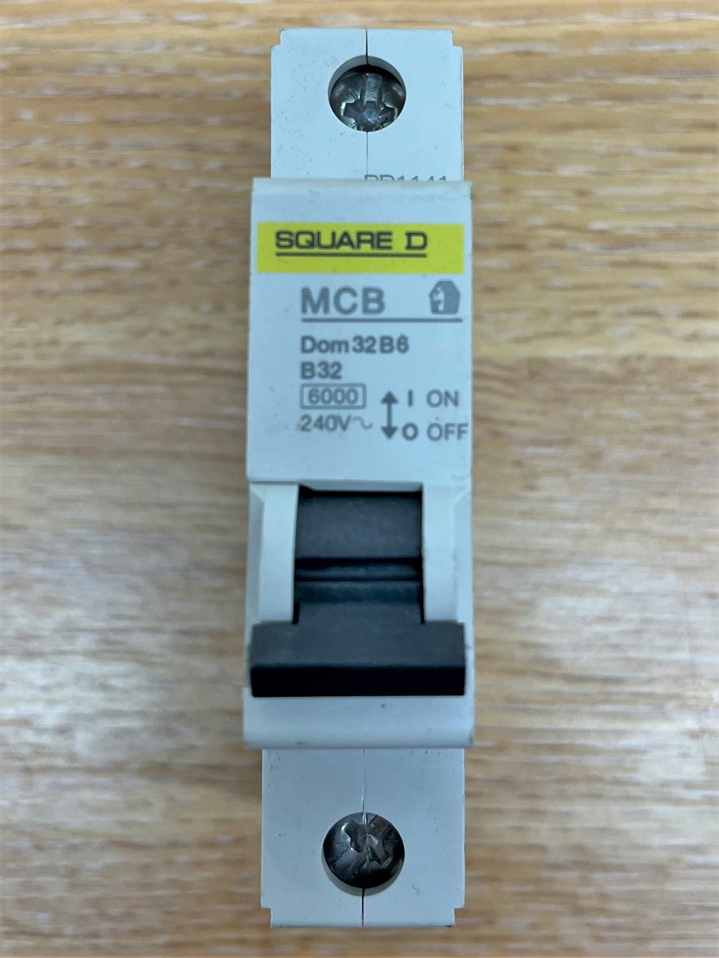 SQUARE D MCB DOM32B6 B32 6KA 240V SINGLE POLE